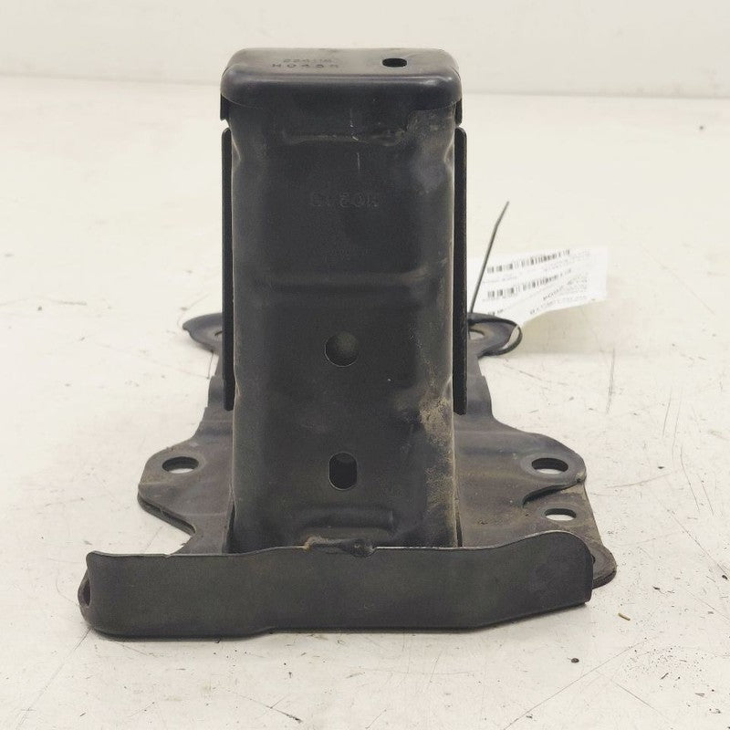 Honda CR-V Bumper Mount Bracket Left Driver Side Front  2017 2018 2019