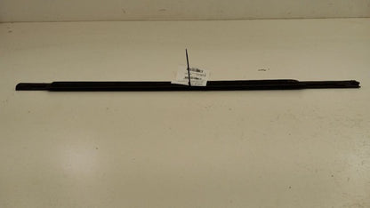 Chevy Traverse Door Glass Window Weather Strip Trim Rear Right Passenger Side Ba