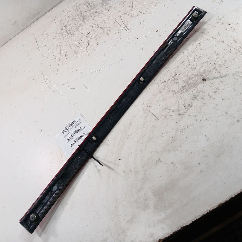 Kia Sportage Rear Tailgate Reflector {87310-D9500} 2022 2021 2020 2019 2018