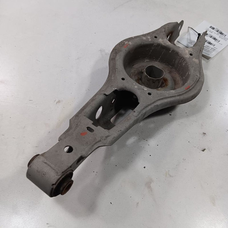 Lower Control Arm Rear Control Arm Fits 18-23 Chevy Malibu OEM