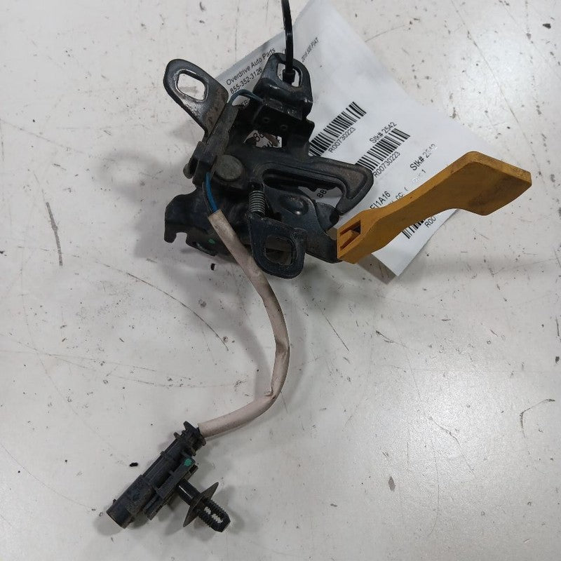 Fiat 500 Hood Latch  2016 2017 OEM
