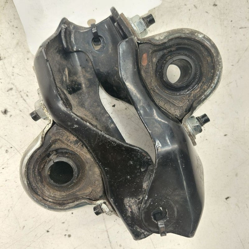 Subaru XV Crosstrek Rear Sway Bar Bushing Mounting Bracket  2025 2024