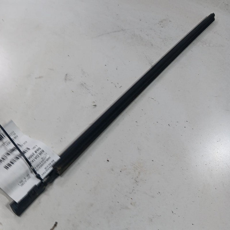 Nissan Altima Door Glass Window Weather Strip Trim Front Right Passenger 2023 20