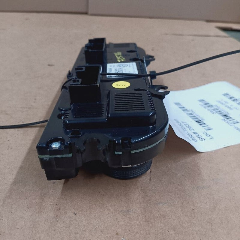 Temperature Control Heat AC Switch Hatchback Base Dual Zone Fits 15 GO