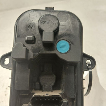 2018 Fiat 500 X Model Passenger Right Rear Lamp Bulb Holder