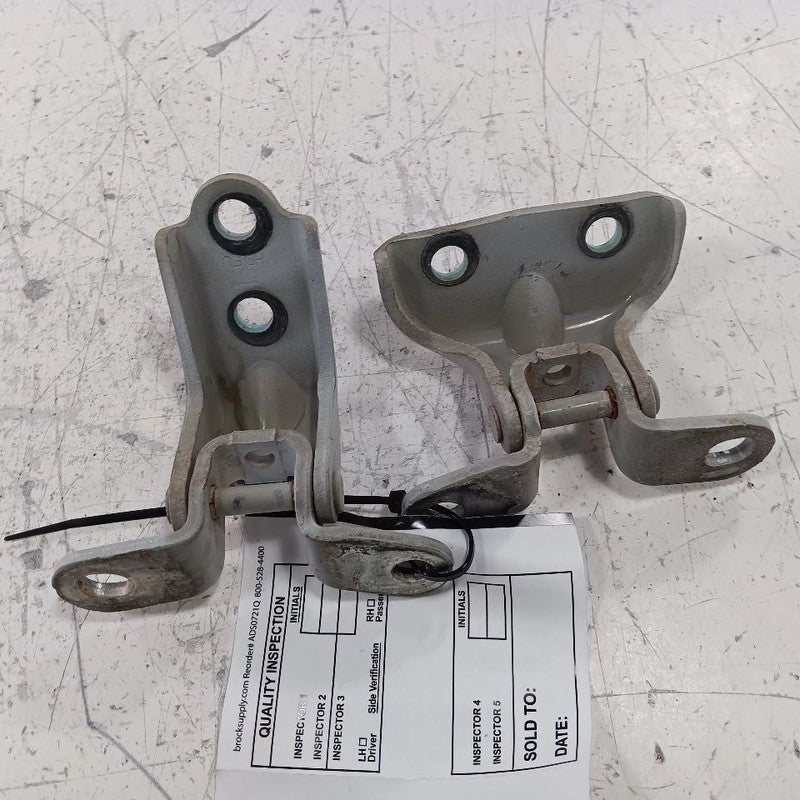 Kia Forte Door Hinge Set Left Front Driver  2015 2016 2017 2018