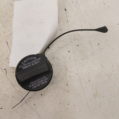 Mitsubishi Outlander   Gas Tank Fuel Cap  2018 2017 2016