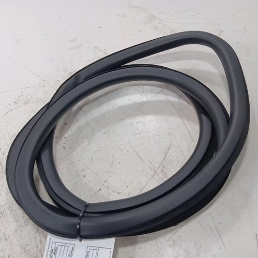 Jeep Renegade On Body Door Jamb Seal Rear Right Passenger Back  2015 2016 2017 2