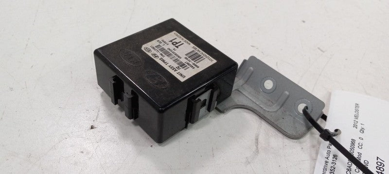 Suspension Right Hand Dash TPMS Fits 12-13  Hyundai Veloster