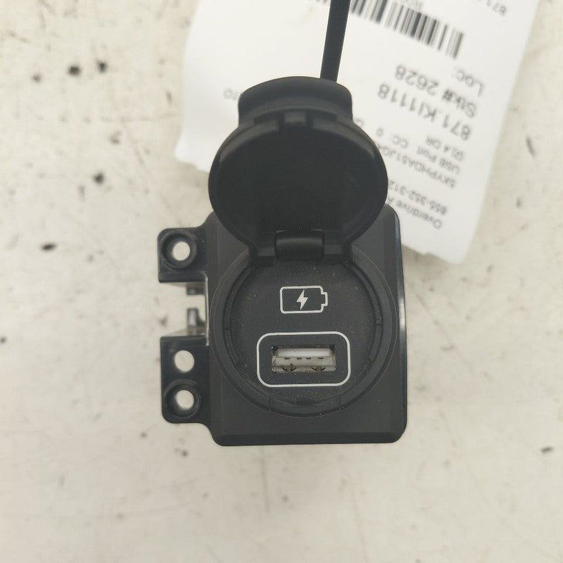 Kia Sorento USB Plug In Hub Port  2018 2017 2016