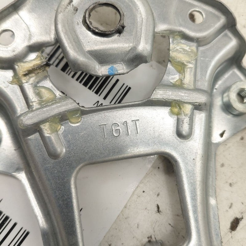 Passenger Right Front Window Regulator Track Fits 14-15 17-24 Mitsubis