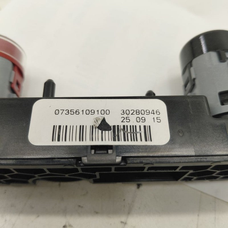 Fiat 500 X Model   Hazard Switch 4 Way Flasher Button  2016 2017