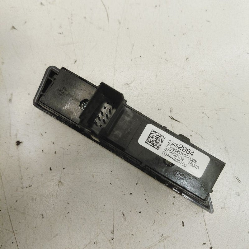 Cadillac XTS Hazard Switch 4 Way Flasher Button      2016 2017 2018