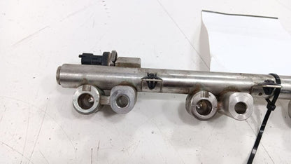Hyundai Sonata Fuel Rail Injection Injector Mount Bar 2018 2019 OEM