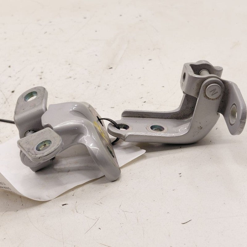 Kia Sportage Door Hinge Set Right Rear Passenger  2020 2021 2022