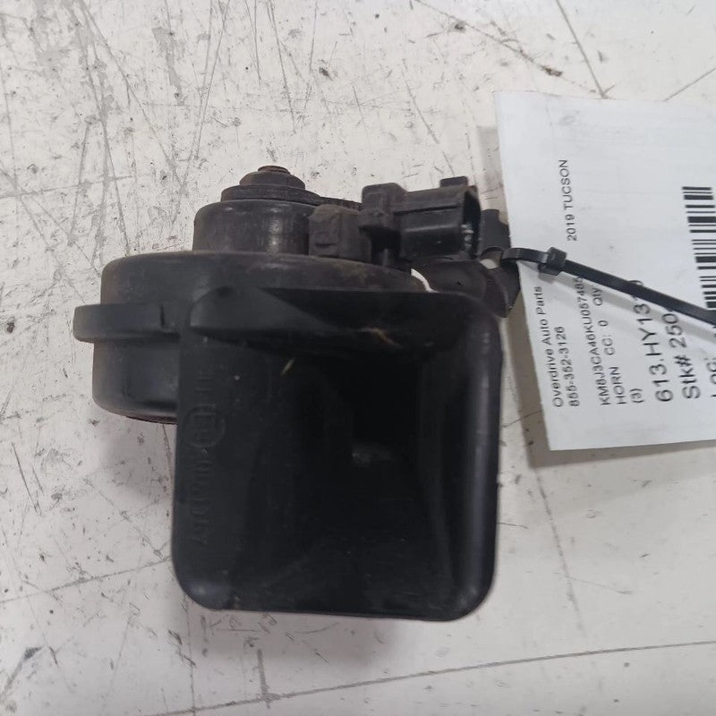 Hyundai Tucson Horn  2019 2020 2021 OEM