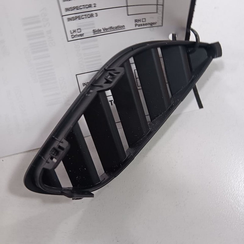 Mitsubishi Outlander Defrost Vent Left Driver Side  2020 2021 2022 202