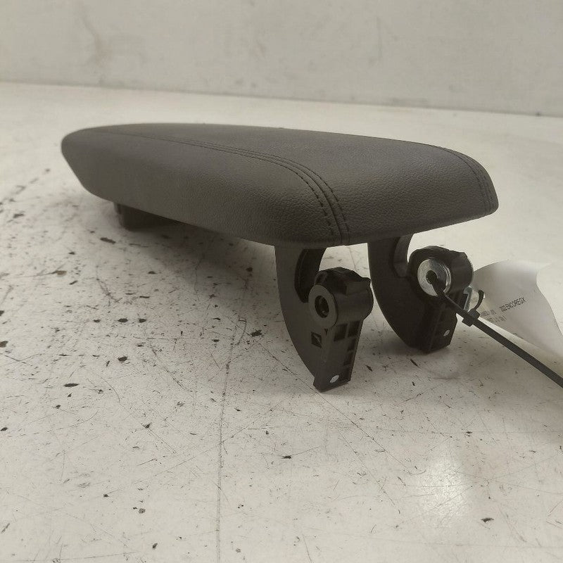 Buick Encore GX Arm Rest  2022 2023 2024 2025