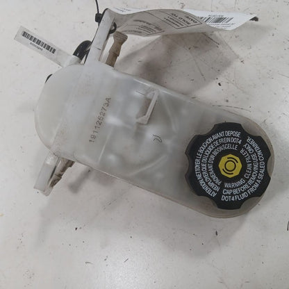 Chevy Trailblazer Brake Reservoir 2021 2022 2023 2024 2025