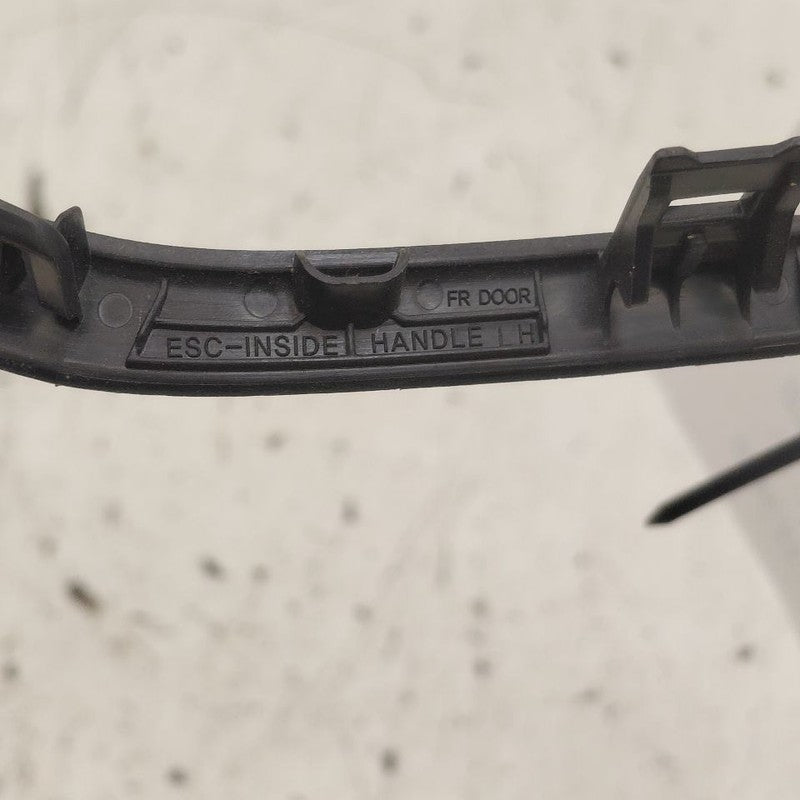 Nissan Murano Interior Door Handle Surround Trim Driver Front {809475A