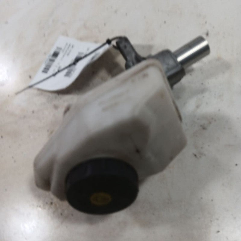 Brake Master Cylinder Fits 19-23 Nissan Altima OEM