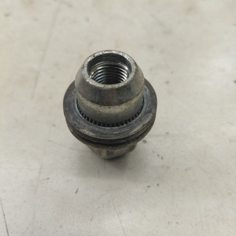 Nissan Murano Lug Nut Set  2020 2021 2022 2023