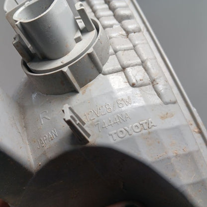 Passenger Right Front Corner Park Light Lamp 15-17 Toyota Prius