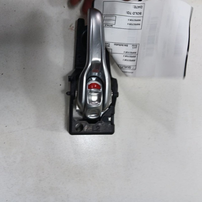 Jeep Cherokee Door Handle Left Driver Front Interior Inside  2015 2016 2017