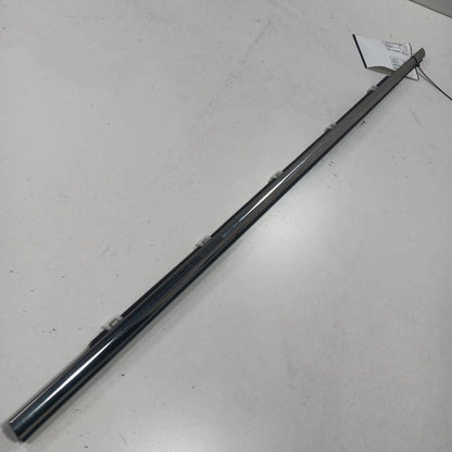Kia Sorento Door Glass Window Weather Strip Trim Front Left Driver  20