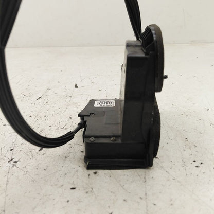Cadillac CT6 Door Latch Lock Left Driver Rear  2018 2017 2016