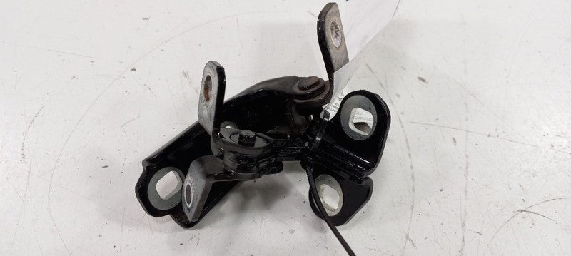 Chevy Cruze Door Hinge Set Left Rear 2019 2018 2017 2016