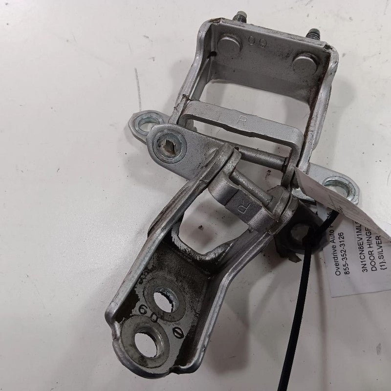 Nissan Versa Door Hinge Set Right Rear Passenger  2023 2022 2021 2020