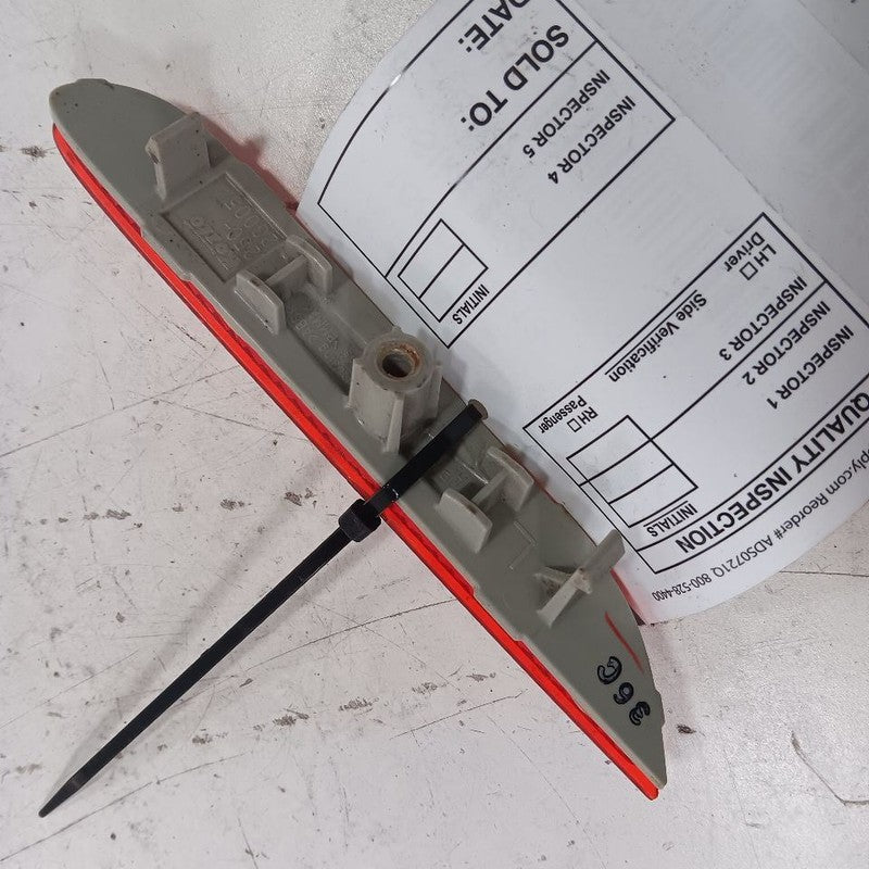 Nissan LEAF Left Rear Marker Light Lamp  2013 2014 2015 2016 2017