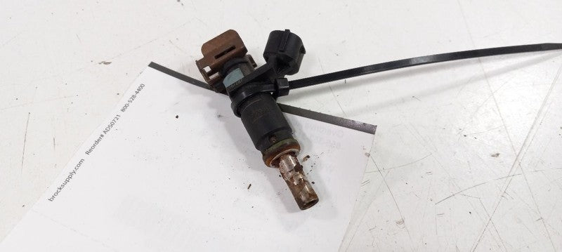 Fuel Injection Parts Fuel Injector 2.5L Fits 05-14 JETTA  OEM