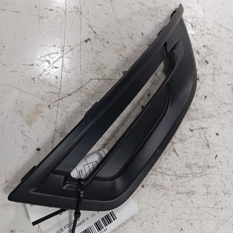 Ford Taurus Front Bumper Fog Light Insert Trim Bezel Right Passenger S