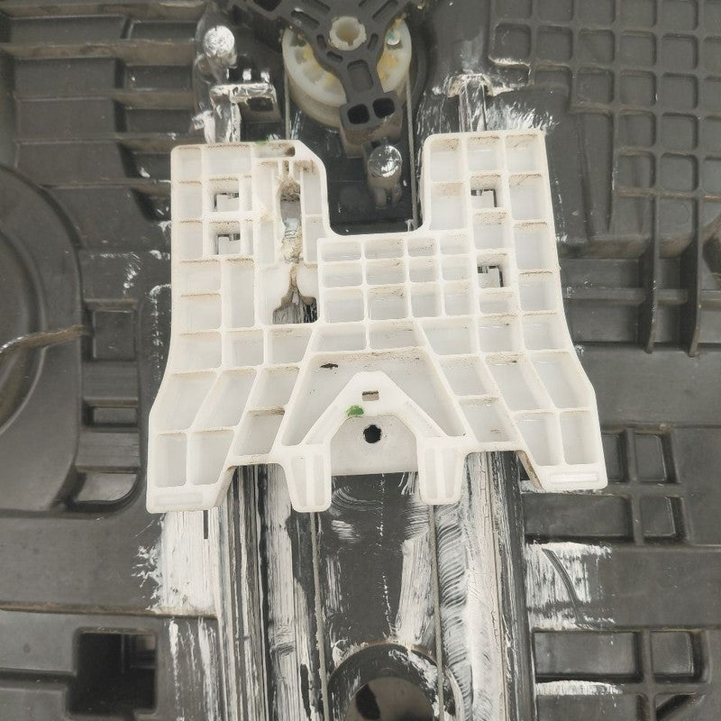 Passenger Right Rear Window Regulator Track Fits 16-19 Kia Sorento