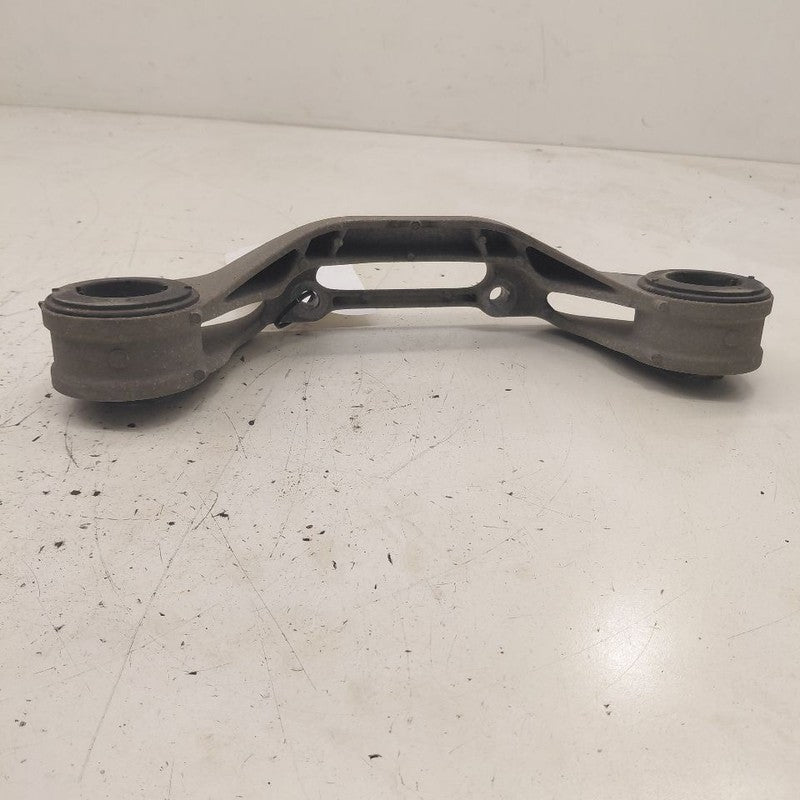 Honda CR-V Rear Carrier Mount Bracket  2019 2018 2017