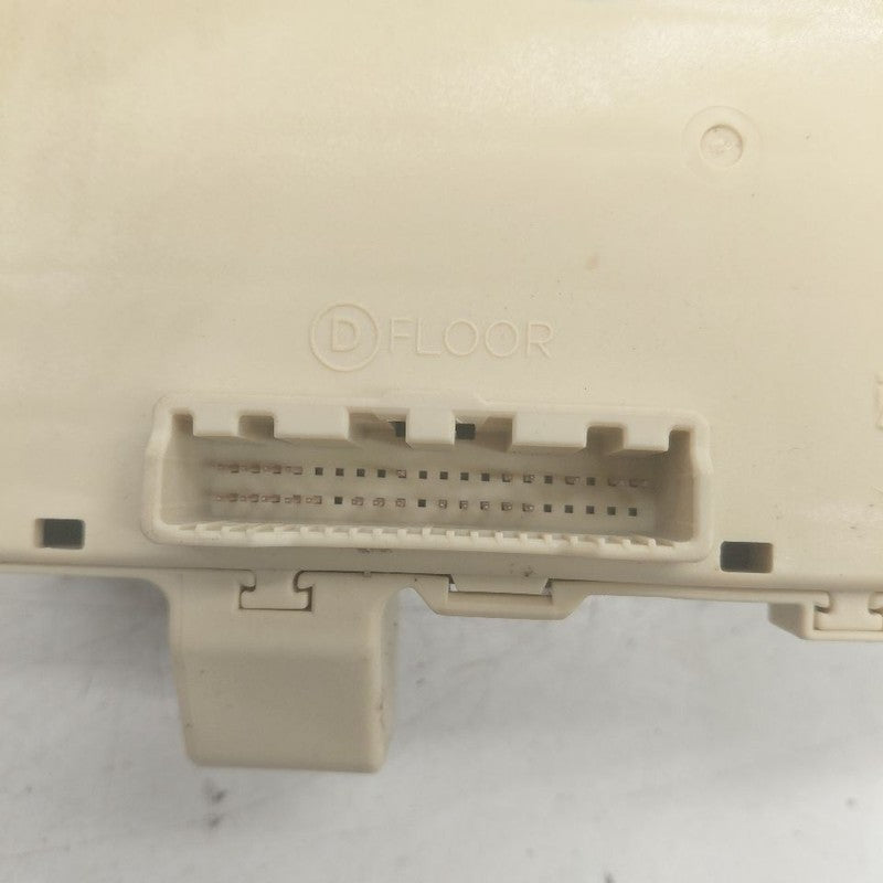 Hyundai Santa Fe Cabin Fuse Box Interior Inner Under Dash  2019 2020