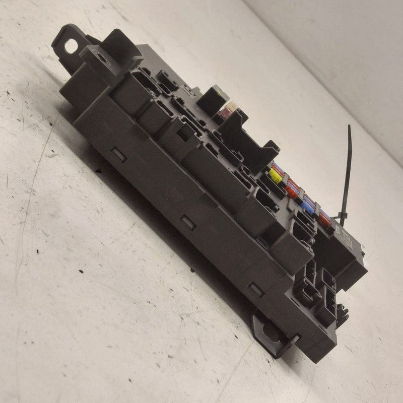 Mitsubishi Outlander   Cabin Fuse Box Interior Inner Under Dash  2018 