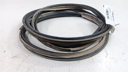 Buick Encore Trunk Lid Hatch Door Rear Back Rubber Seal 2016 2017 2018 2019