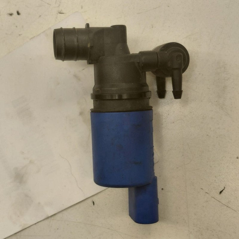 Volvo S60 Windshield Washer Wash Fluid Reservoir Motor Pump Electric  