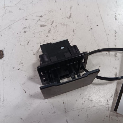 Nissan LEAF AUX Port Plug In {GT25MJ4PAD} 2013 2014 2015 2016 2017