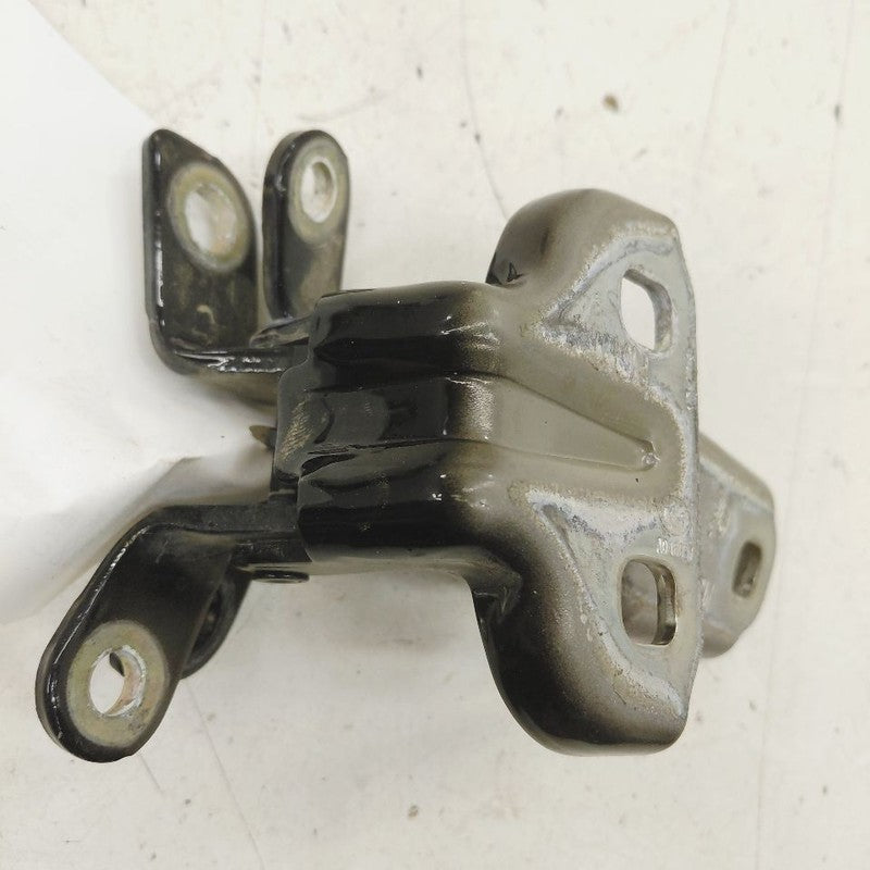 Cadillac XTS Door Hinge Set Right Rear Passenger      2016 2017 2018