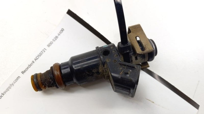 6886642 Fuel Injection Injector 2.0L DOHC Si Fits 02-05 Honda Civic