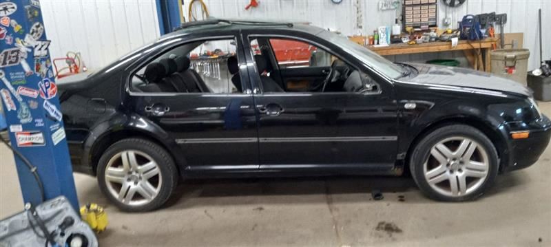 1J4845202K Passenger Right Front Door Glass Window  City Canada Only 4 Door Fits 99-11 GOLF