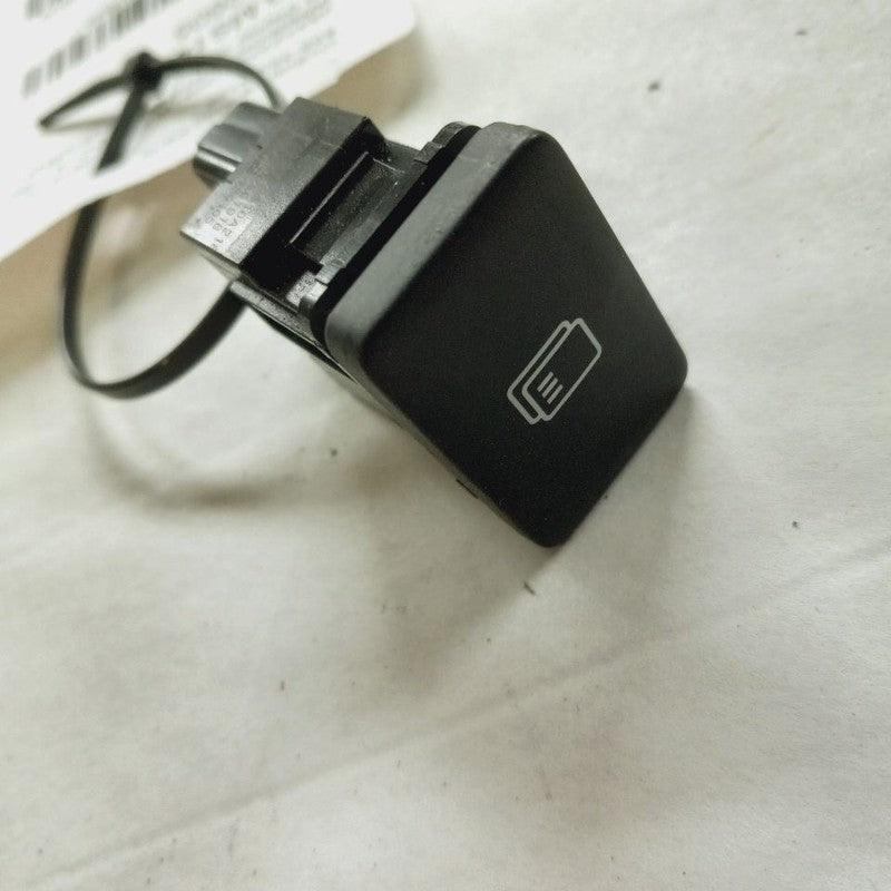 Mitsubishi Outlander   Display Control Switch {299165646} 2018 2017 20