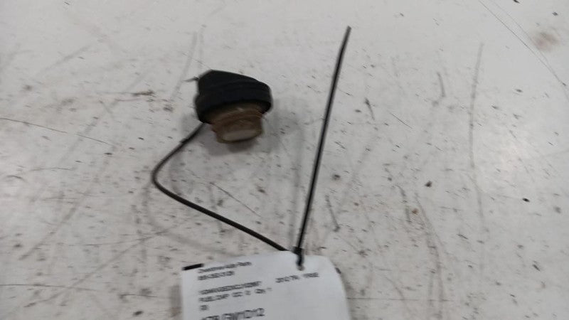 Chevy Traverse Gas Tank Fuel Cap  2010 2011 2012 2013 OEM