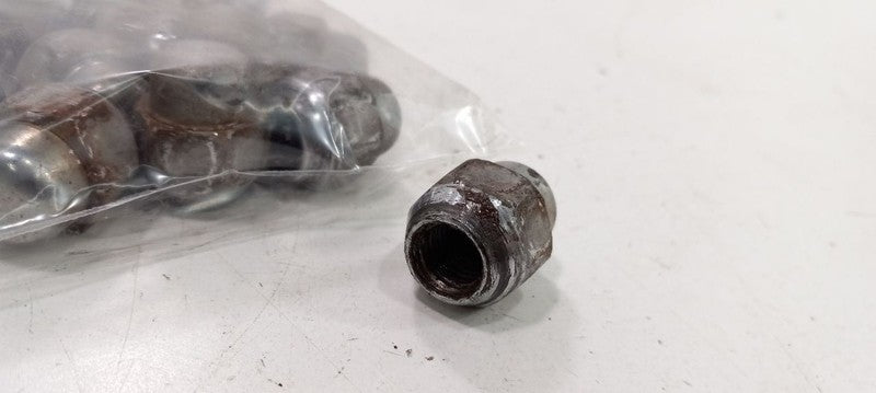 Kia Soul Lug Nut Set 2012 2013