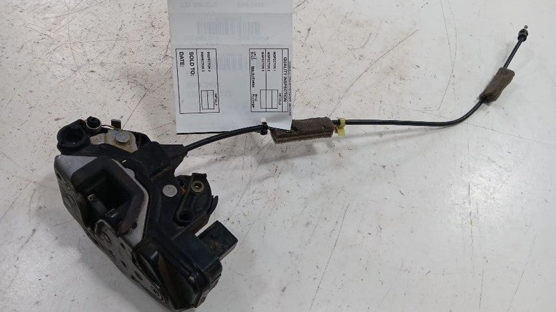 Chevy Traverse Door Latch Lock Right Passenger Front  2010 2011 2012 2013