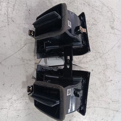 Mini Cooper Dash Air Vent Center Middle  2016 2017 2018 2019 2020 OEM